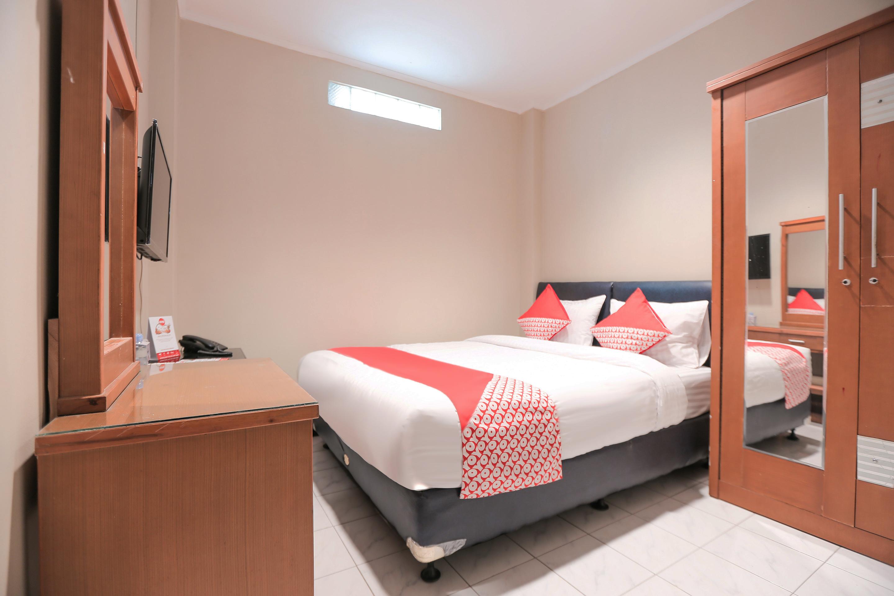 Oyo 117 Blueberry Homestay Jakarta Buitenkant foto