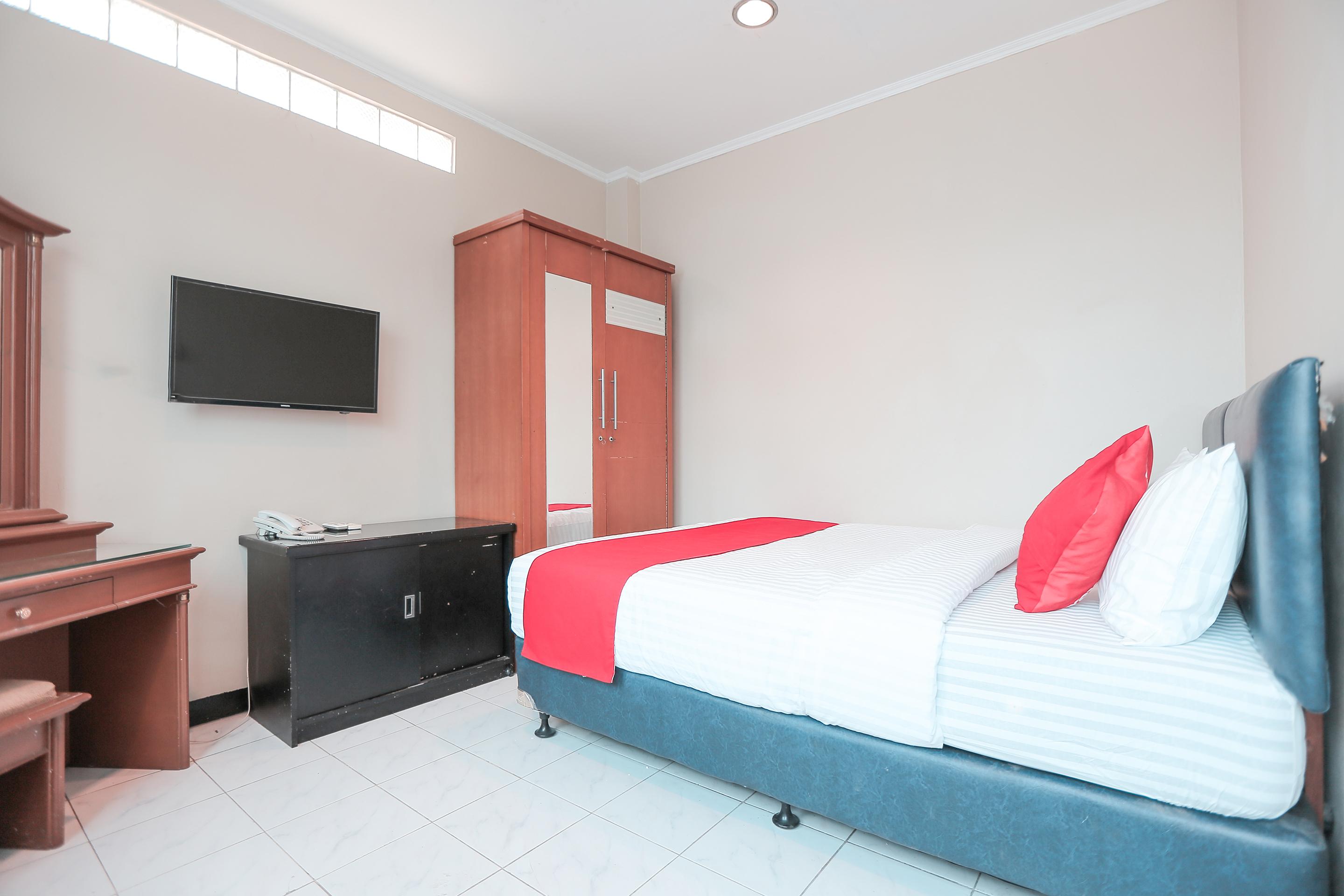 Oyo 117 Blueberry Homestay Jakarta Buitenkant foto